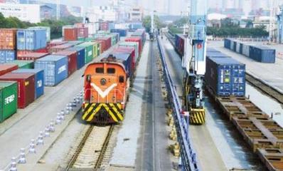 寧波海鐵聯(lián)運(yùn) 雙線并進(jìn)，輻射33城，構(gòu)建高效城市配送新動(dòng)脈